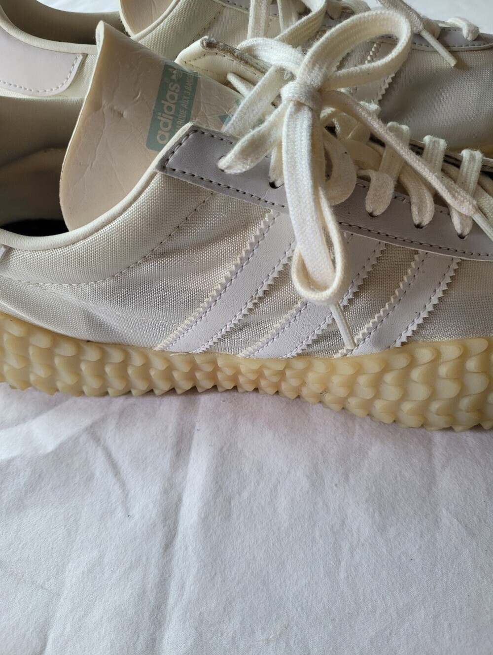 adidas Country Camanda Men Cream White Retro Track Sneakers Size 10.5 - Picture 4 of 9